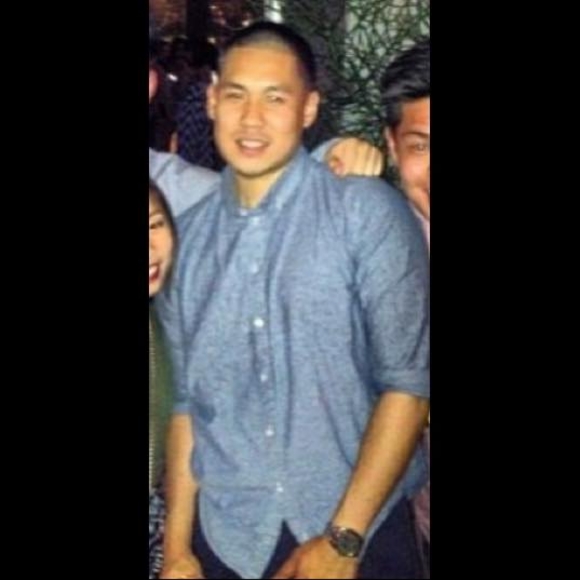 Profile Picture of Wayne Wong (@doublee_u) on Poshmark