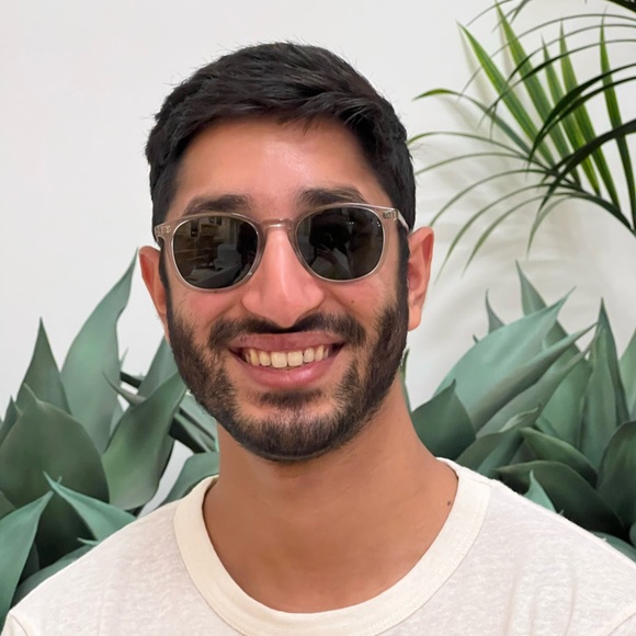 Profile Picture of Amal Chandaria (@amalchandaria) on Poshmark