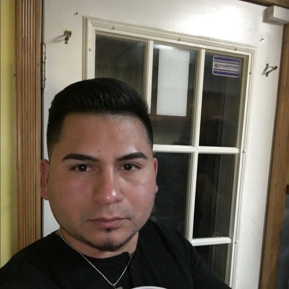 Profile Photo of Oscar Ramirez (@oscar5838) on Poshmark