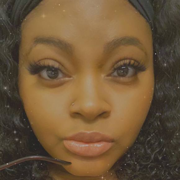 Profile Picture of Malaka Tucker (@mlkwaters) on Poshmark