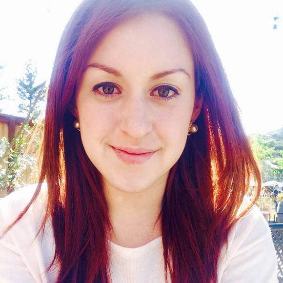 Profile Picture of Jennifer Rowland (@jenniferrowl675) on Poshmark