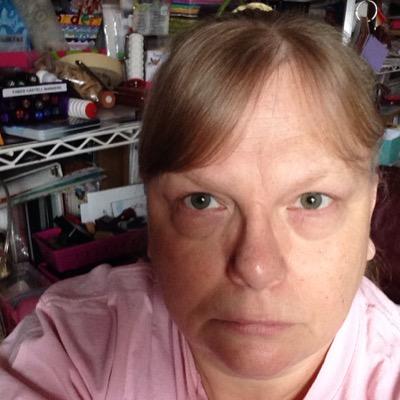 Profile Picture of Debra Busse (@Scrapinblonde) on Twitter