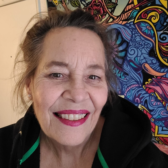 Profile Picture of Marilyn Dejonge (@mmdj2323) on Poshmark