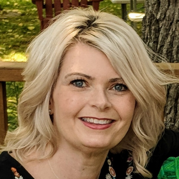 Profile Picture of Phyllis Stephens (@pstephens2700) on Poshmark