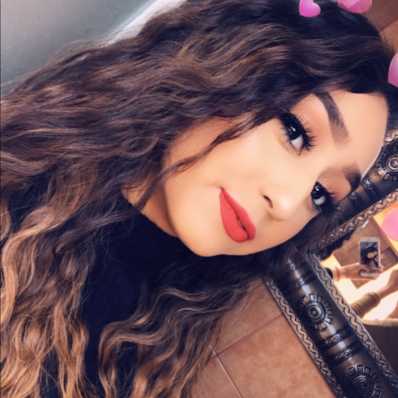 Miryam Luquin - Poshmark Profile Picture of Miryam Luquin (@miryamluquin) on Poshmark