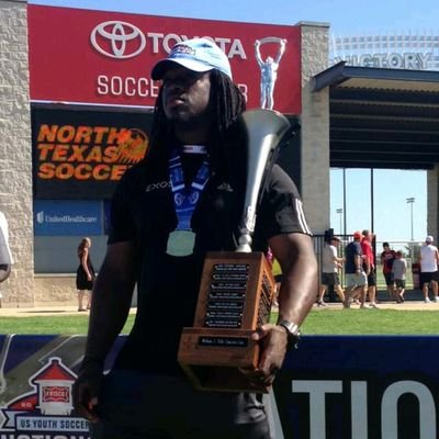 Profile Picture of Julius Charles (@Mr_BBH) on Twitter