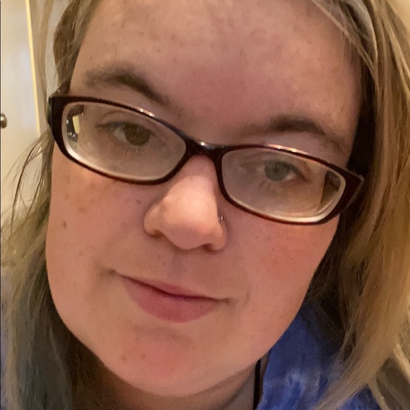Profile Picture of Maria Wiese (@mariawiese) on Poshmark