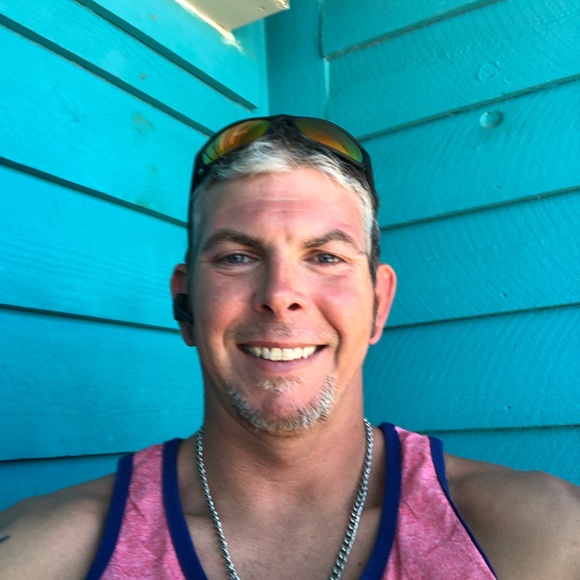 Profile Picture of Shane Harpold (@shaneharpold) on Poshmark