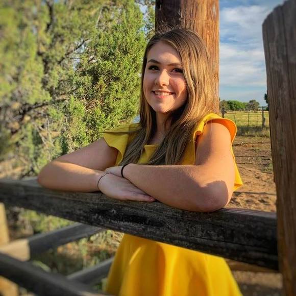 Jordan Heikens - Poshmark Profile Picture of Jordan Heikens (@jordanheikens) on Poshmark