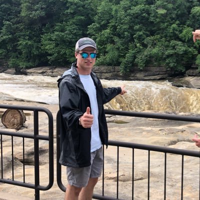 Profile Picture of Marshall Roberson (@Marsh_Roberson) on Twitter