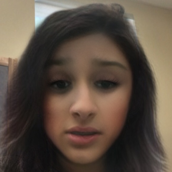 Profile Picture of Erin Fairlie (@erinfairlie) on Poshmark