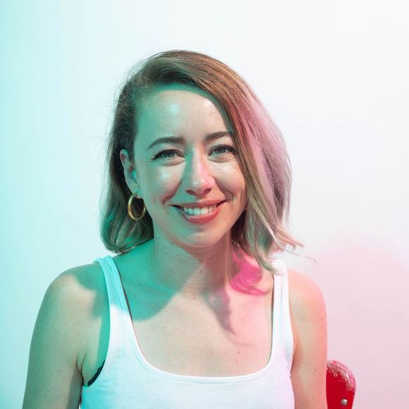 Profile Picture of Courtney Snavely (@cas139) on Poshmark