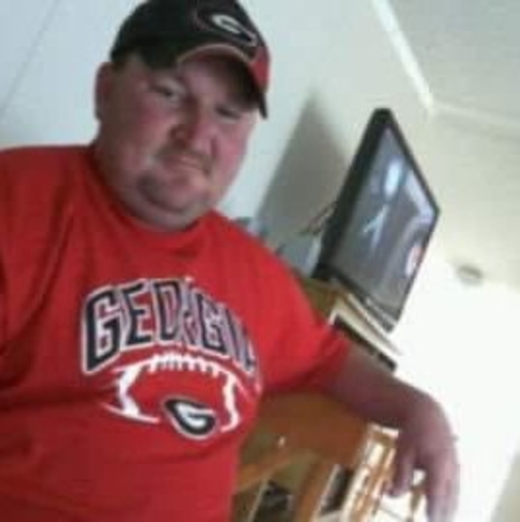 Profile Picture of David Corbitt (@davidcorbit74) on Poshmark