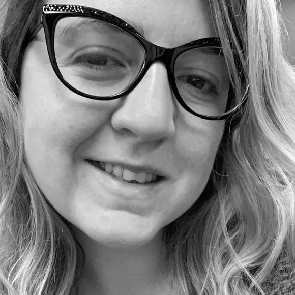 Profile Picture of Joelle Cianfrano (@jxc3799) on Poshmark