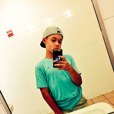Profile Picture of Adrian Rascon (@adrianrascon19) on Twitter