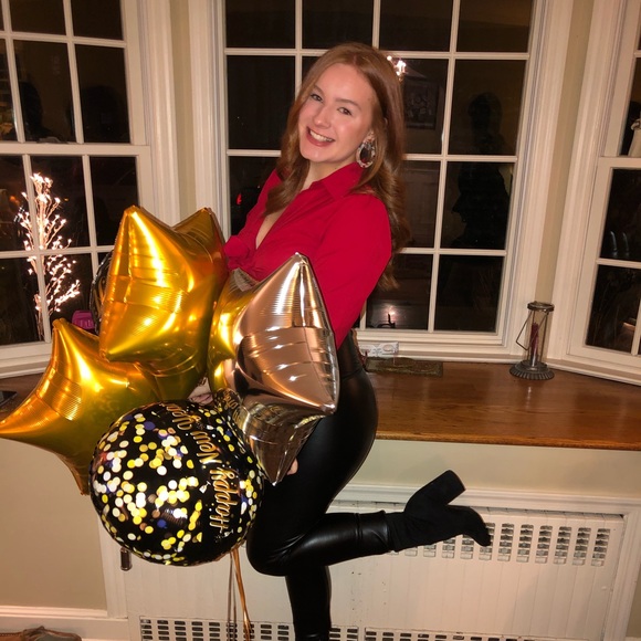 Profile Picture of Jessica Booher (@jboo11337) on Poshmark