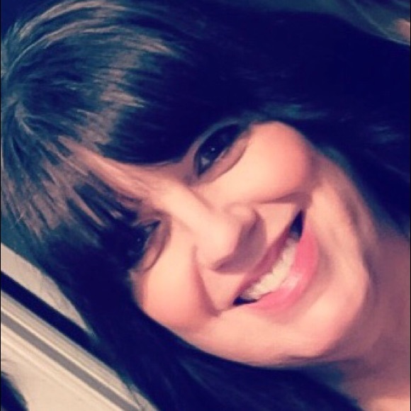 Profile Picture of Gail Hellberg (@ghella66) on Poshmark