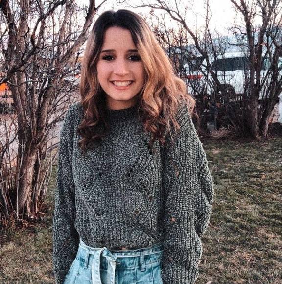 Profile Picture of Jenna Peterson (@jennapeterson10) on Poshmark