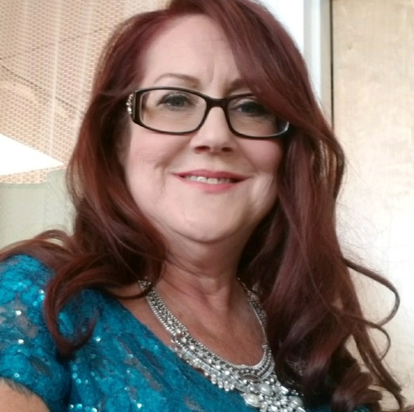 Profile Picture of Jill Liston (@1976virgo) on Poshmark