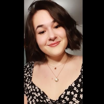 Profile Picture of Aline Louis (@LouisAline1) on Twitter