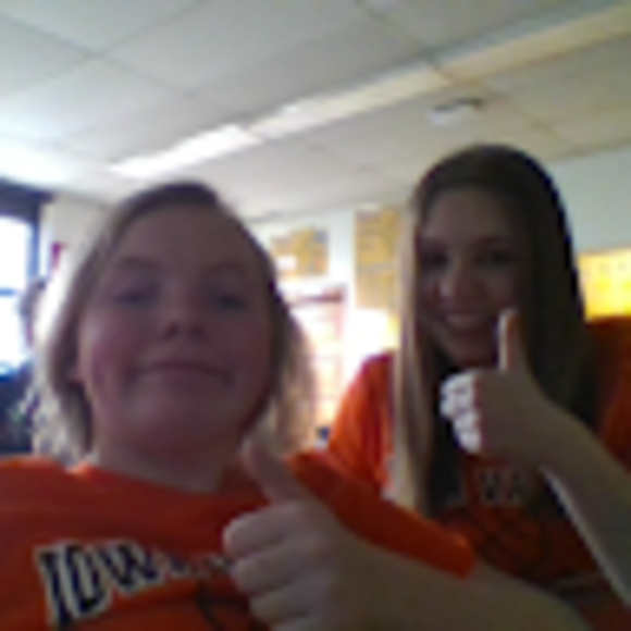 Profile Picture of Avary Helmrichs (@avaryhelmrichs) on Poshmark