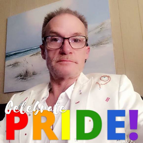 Profile Picture of Robert Bowen (@tstarre) on Poshmark