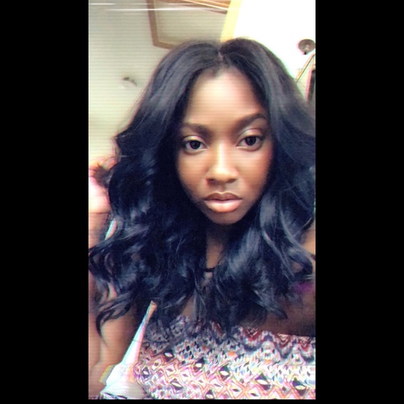 Profile Picture of Cherish Smiter (@cherishdesiree) on Poshmark