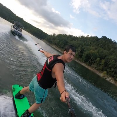 Profile Picture of Alex Battle (@ABattle_10) on Twitter