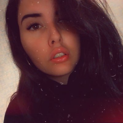 Profile Picture of Naomi Van Halder (@naomivhalder) on Twitter