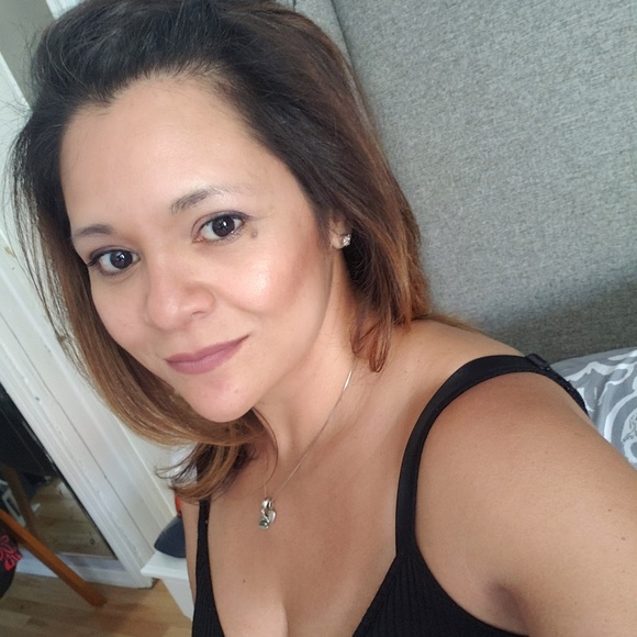 Profile Picture of Hilda Betancourt (@hildalizbet74) on Poshmark