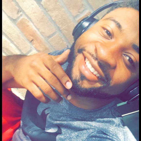 Profile Picture of Corey Joseph (@coreyjosephjr) on Poshmark