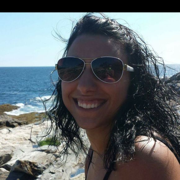 Profile Picture of Emily Key (@stewkey) on Poshmark