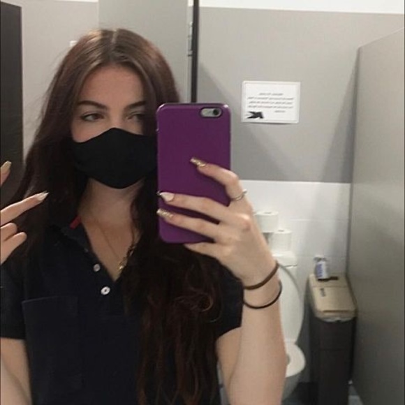 Profile Picture of Ella Stevens kunkel (@ellajaynek) on Poshmark