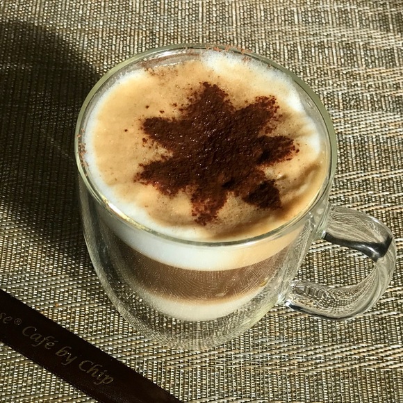 Profile Picture of Ayesha Haq (@ayesha_haq) on Poshmark