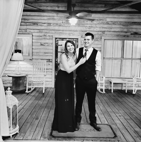 Profile Picture of Sara Poremba (@sarraaaaa) on Poshmark