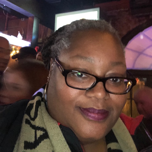 Profile Picture of Hjordis Foster (@usldelta) on Poshmark