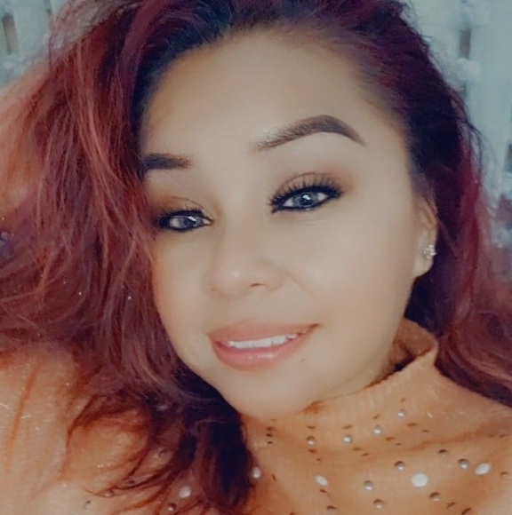 Profile Picture of Janet Soriano (@sjanet) on Poshmark