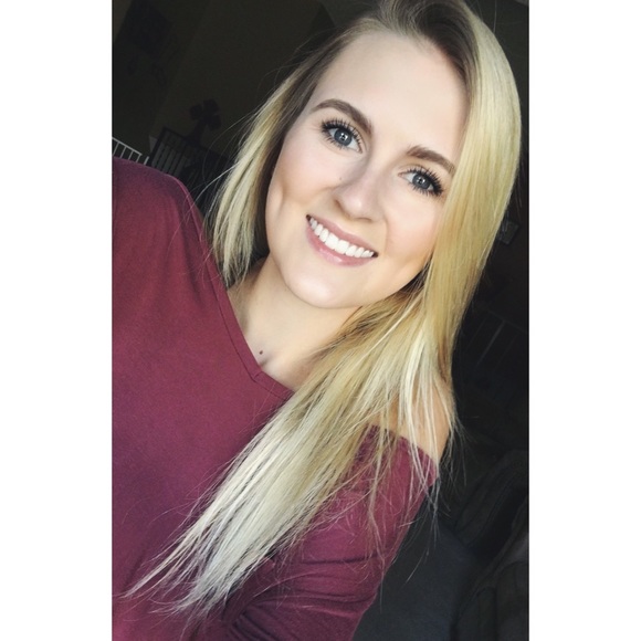 Profile Picture of Brandy Vaughn (@brandy_vaughn) on Poshmark