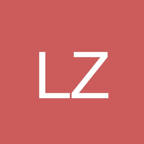 Profile Picture of Lorena Zaragoza (@lorenazarago284) on Poshmark