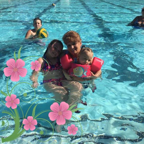 Profile Picture of Janie Campanella (@janiecampanella) on Poshmark