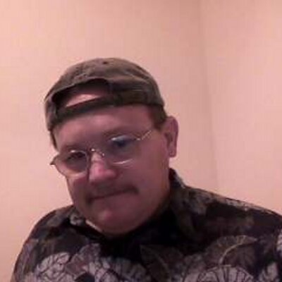 Profile Picture of David Suits (@Azurenite) on Twitter