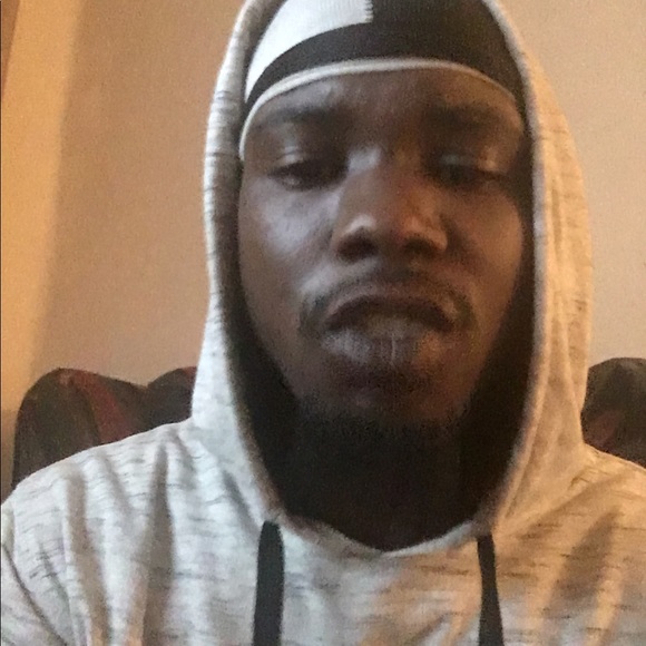 Profile Picture of Brandon Campbell (@brandoncampb384) on Poshmark