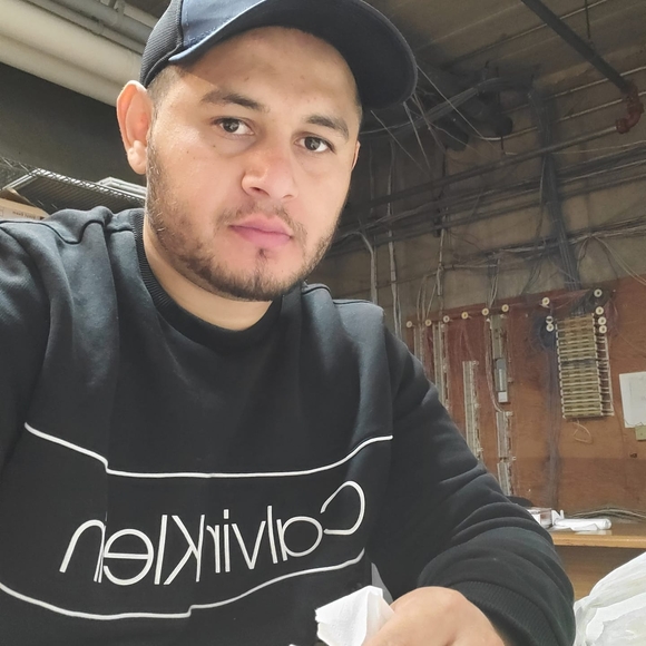 Profile Picture of Javier Robledo (@javierimd) on Poshmark