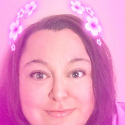 Profile Picture of Julie Carlin (@auntjulie717) on Twitter