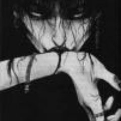 Profile Picture of Debi Moore (@TheWomanInBlack) on Twitter