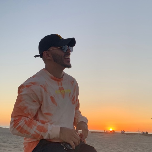 Profile Picture of Jesse Hurtado (@jhcheeseburger) on Poshmark