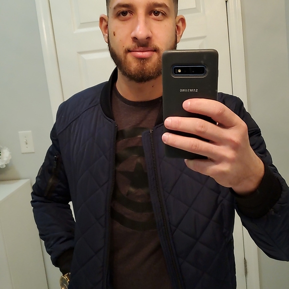 Profile Picture of Dimas Tessinari (@dimastessinari) on Poshmark