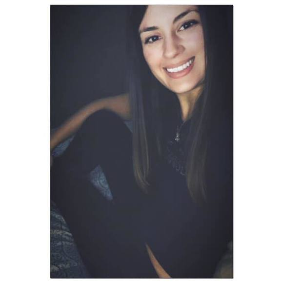 Profile Picture of Arielle Pearson (@ampearson0750) on Poshmark