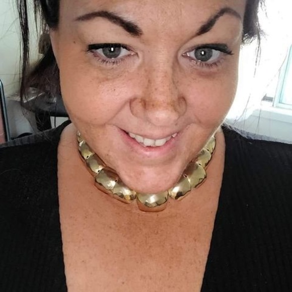 Profile Picture of Natalie Rosedale (@natalierosedale) on Poshmark