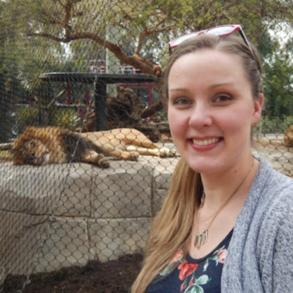 Profile Picture of Jacqueline Vandermeer (@jrjvandermeer) on Poshmark